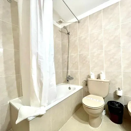 Bonito Apartamento Con Freewifi, Bien Comunicado En Tenerife Sur