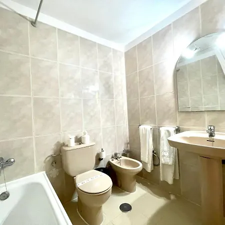 Bonito Apartamento Con Freewifi, Bien Comunicado En Tenerife Sur * Адехе