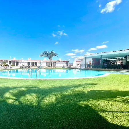 Bonito Apartamento Con Freewifi, Bien Comunicado En Tenerife Sur * Адехе