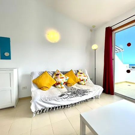 Bonito Apartamento Con Freewifi, Bien Comunicado En Tenerife Sur Апартаменты