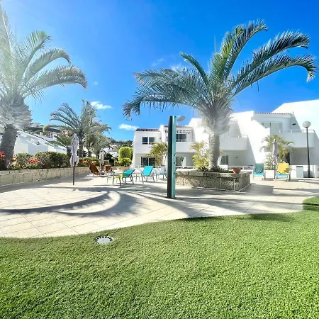 Bonito Apartamento Con Freewifi, Bien Comunicado En Tenerife Sur