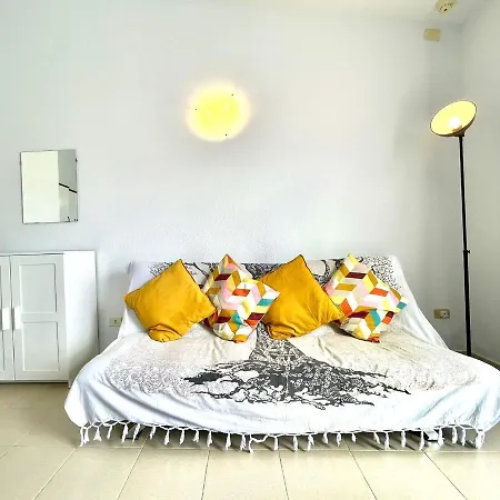 Bonito Apartamento Con Freewifi, Bien Comunicado En Tenerife Sur Apartment Costa Adeje (Tenerife)