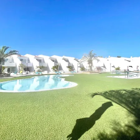 Bonito Apartamento Con Freewifi, Bien Comunicado En Tenerife Sur Apartment